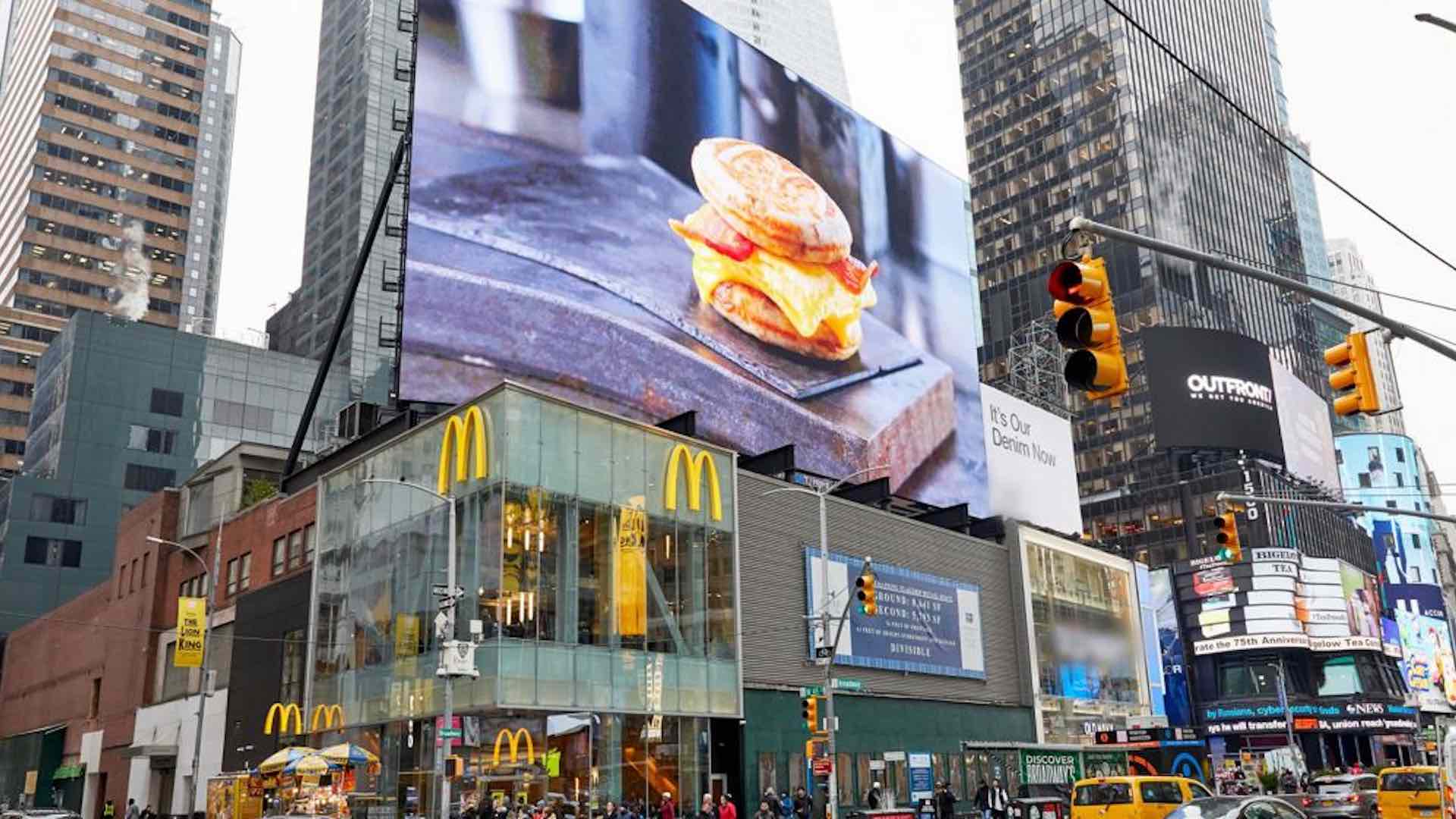 ماكدونالدز تعتزم افتتاح 10 آلاف متجر بحلول عام 2027
